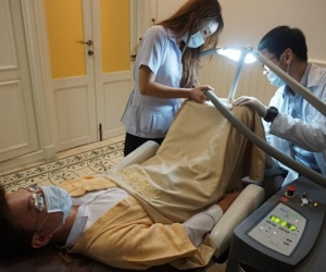 Đàn ông Thái gây tranh cãi vì đi làm trắng chỗ kín