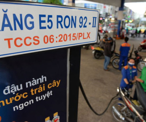 Xăng E5 rẻ hơn A95 2.000 đồng/lít: Nếu là trợ giá cũng được, nhưng...