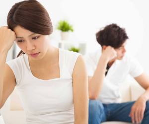 Vừa thấy tôi sảy thai, chồng viết đơn ly hôn, kí sẵn rồi bỏ đi…
