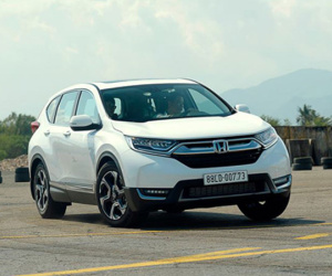 Honda CR-V 7 chỗ chốt giá cao nhất 1,256 tỷ tại Việt Nam