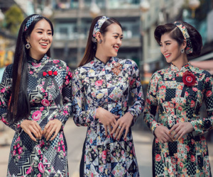 Áo dài 'Cô ba Sài Gòn' thành hot trend đón Tết Nguyên đán