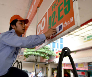 Doanh nghiệp nói gì về nguồn cung xăng E5?