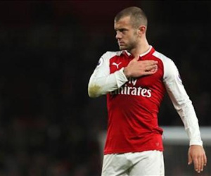 Wilshere bị ép giảm lương nếu muốn trụ lại Arsenal