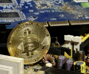 Bitcoin mất gần 2.000 USD vì Hàn Quốc có thể cấm giao dịch