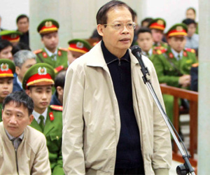 Luật sư vụ án Đinh La Thăng 'đòi' công tố viên tranh luận đến cùng