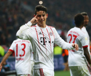 Bayern giành chiến thắng đầu năm, tăng khoảng cách lên 14 điểm