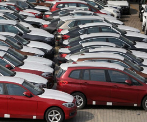 Video: Lô BMW nằm phơi nắng mưa ở cảng Sài Gòn sẽ tái xuất về Đức