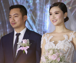 Ngọc Duyên rạng rỡ bên chồng đại gia 43 tuổi trong tiệc cưới ở Hà Nội