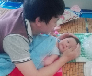 Hội những anh chồng nghiện con hơn nghiện vợ khiến chị em vừa khoái chí vừa ghen tị