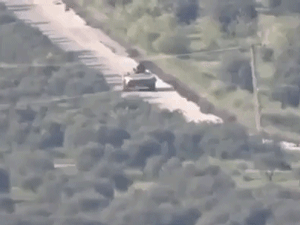 Những vũ khí khó tin xuất hiện trong cuộc chiến tại Syria