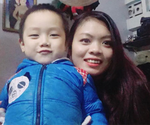 Tổng tập những 'hoàn cảnh éo le' vì bố mẹ đẻ thưa, chị dắt em ra đường mà như mẹ dắt con