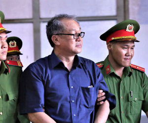 Tuần đầu xử đại án VNCB: Phạm Công Danh nổi nóng, Trầm Bê bật khóc
