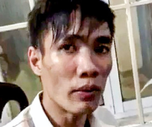 Nam thanh niên ngáo đá tưởng bị truy sát, leo lên trần nhà cố thủ