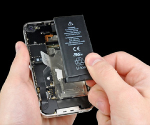 Nhiều người Việt bất bình với Apple vì pin iPhone