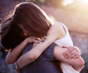 Đàn ông ngoại tình thường sợ gia đình đổ vỡ, còn đàn bà trong lòng đổ vỡ mới đi ngoại tình