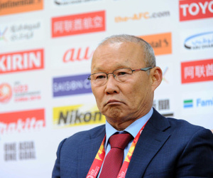 HLV Park Hang-seo: 'U23 VN đuối sức, buộc phải chơi phòng ngự'