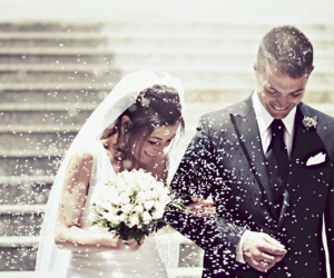 Đừng bao giờ kết hôn chỉ vì yêu, thôi ảo tưởng tiền bạc không quan trọng và khi cãi nhau không kết thúc bằng câu 'Cô im đi'