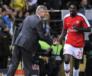 Adebayor: 'Wenger là kẻ dối trá, Mourinho mới thành thật'