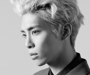 SM quyết định vẫn phát hành MV và album được thực hiện ngay trước khi qua đời của Jonghyun