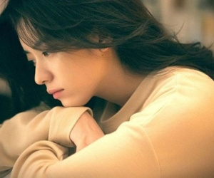 Sững sờ nghe được lý do đằng sau việc mẹ chồng không chịu giặt quần áo cho tôi khi ở cữ