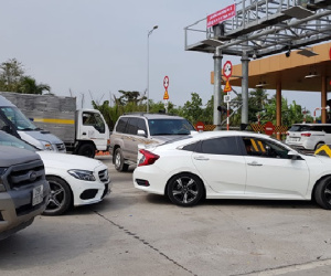 Ôtô quay đầu 17 lần, BOT Sóc Trăng xả trạm