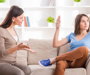 Xinh đẹp giỏi giang thế mà từ khi bước chân vào nhà chồng, đời em xuống dốc không phanh