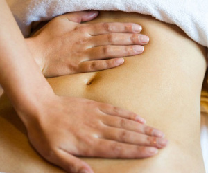 10 cách tránh đau bụng kinh và sống sót qua 'ngày đèn đỏ'