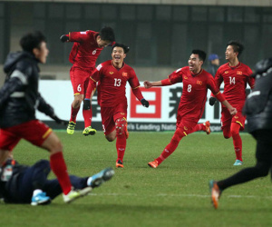 2 lần sút tung lưới Qatar, Quang Hải được Fox Sports dự đoán sẽ là ngôi sao sáng nhất châu Á!