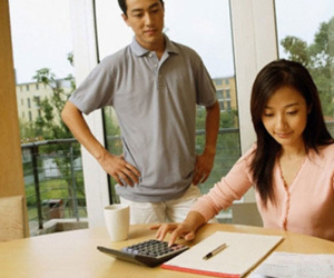 Đau đầu vì vợ luôn miệng bì tị chuyện đóng góp Tết với nhà chồng