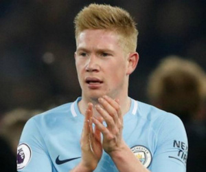 Man City ký hợp đồng mới với De Bruyne tới năm 2023