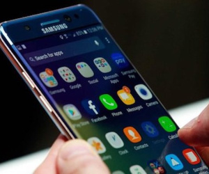 Samsung: Chúng tôi không làm chậm smartphone đời cũ