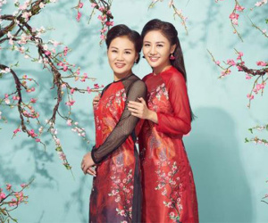 Văn Mai Hương khoe mẹ trẻ và xinh như thể chị gái