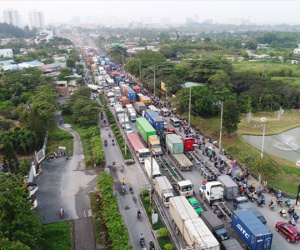 8 km đi mất 6 tiếng: TP.HCM tìm cách giảm kẹt xe khu vực cảng Cát Lái