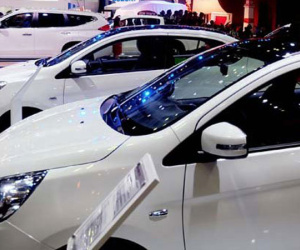 Đại lý ôtô phải trả gấp đôi tiền cọc nếu không giao xe đúng hạn
