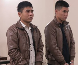 Nảy sinh cướp tiền của cửa hàng vàng trong lúc 'vui vẻ' với bạn gái