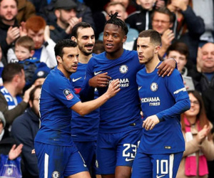 Chelsea vùi dập Newcastle, vào vòng năm Cup FA