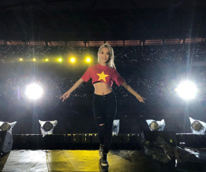 DJ King Lady trình diễn sôi động mở đầu gala mừng công U23 Việt Nam