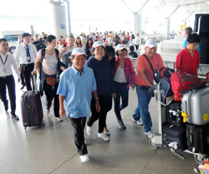 Du lịch Tết nhớ đời: Cẩn thận bị đói, thủ sẵn mì tôm