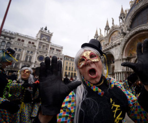 Lễ carnival phù phiếm trứ danh của thành phố Venice