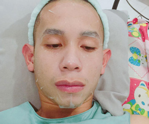 Nữ CĐV cuồng nhiệt nhất Hà Nội vừa quay clip vừa gào tên Hồng Duy Pinky khản cả giọng: 'Em ơi bán son cho chị đi!'