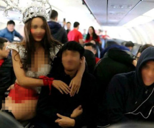 Vụ diễn bikini trên máy bay chở U23 Việt Nam: VietJet rút kinh nghiệm sâu sắc