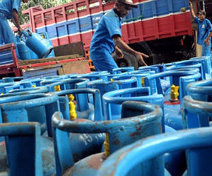 Giá gas điều chỉnh trước Tết, giảm 20.000 đồng mỗi bình 12kg