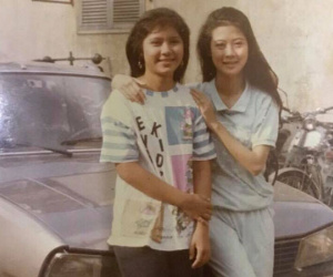 'Người đẹp Tây Đô' Việt Trinh khoe ảnh chụp cùng với Diễm Hương gần 30 năm về trước
