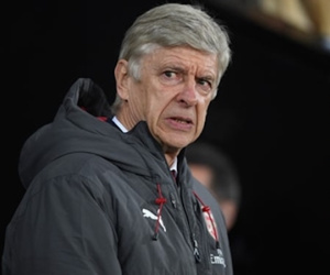 Wenger: 'Arsenal tự sát với những sai lầm lớn bất thường'