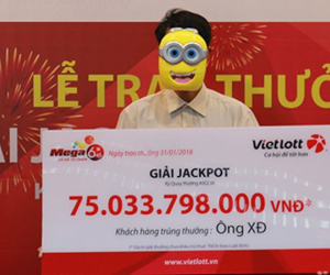 Chủ nhân giải Jackpot 75 tỷ tặng U23 Việt Nam 100 triệu đồng
