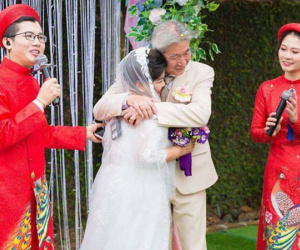 Chuyện tình xúc động của NSND Thanh Hoa: Gần 70 tuổi mới được mặc váy cô dâu
