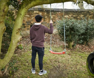 Thanh niên Việt kể về cuộc sống địa ngục tại trang trại cần sa Anh