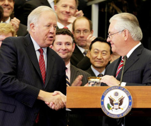 Thêm lãnh đạo Bộ Ngoại giao Mỹ bỏ chính quyền Trump