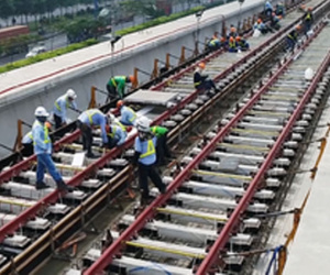 Video: Hơn 2,4 km đường ray metro Sài Gòn được lắp hoàn thành