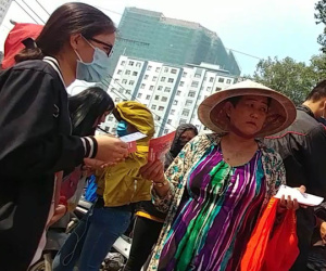 Cháy vé miễn phí giao lưu U23, CĐV Sài Gòn bị chào vé 'chợ đen'